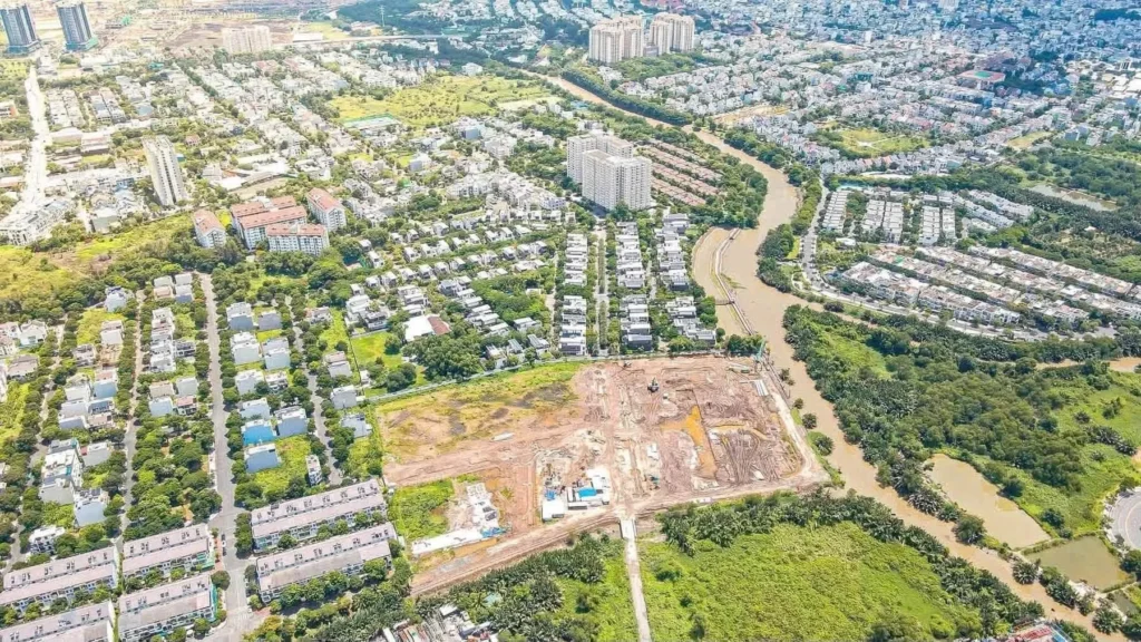 Hình ảnh thực tế công trường Imperia Sensa Park nhìn từ trên cao tháng 8 năm 2026