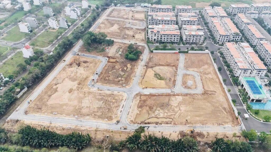 Một góc khác của khu đất kế cận Classia Khang Điền